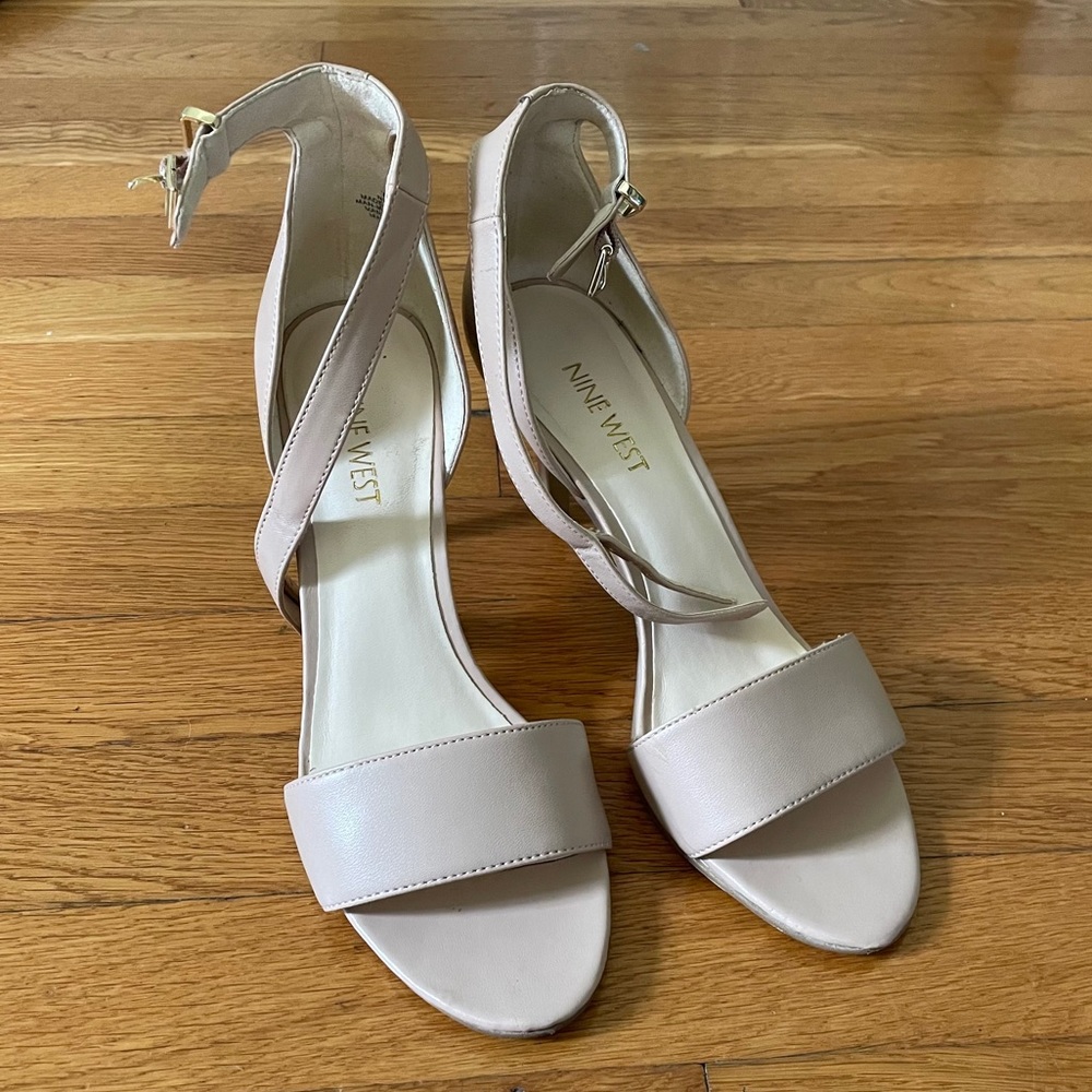 Nine West nude sandals